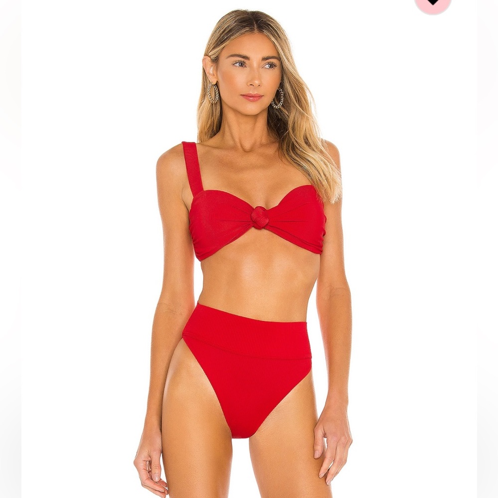 Beach riot Sophia bikini red